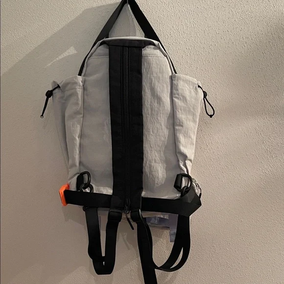 lululemon athletica Light Gray Backpack with Orange Detail display picture 1